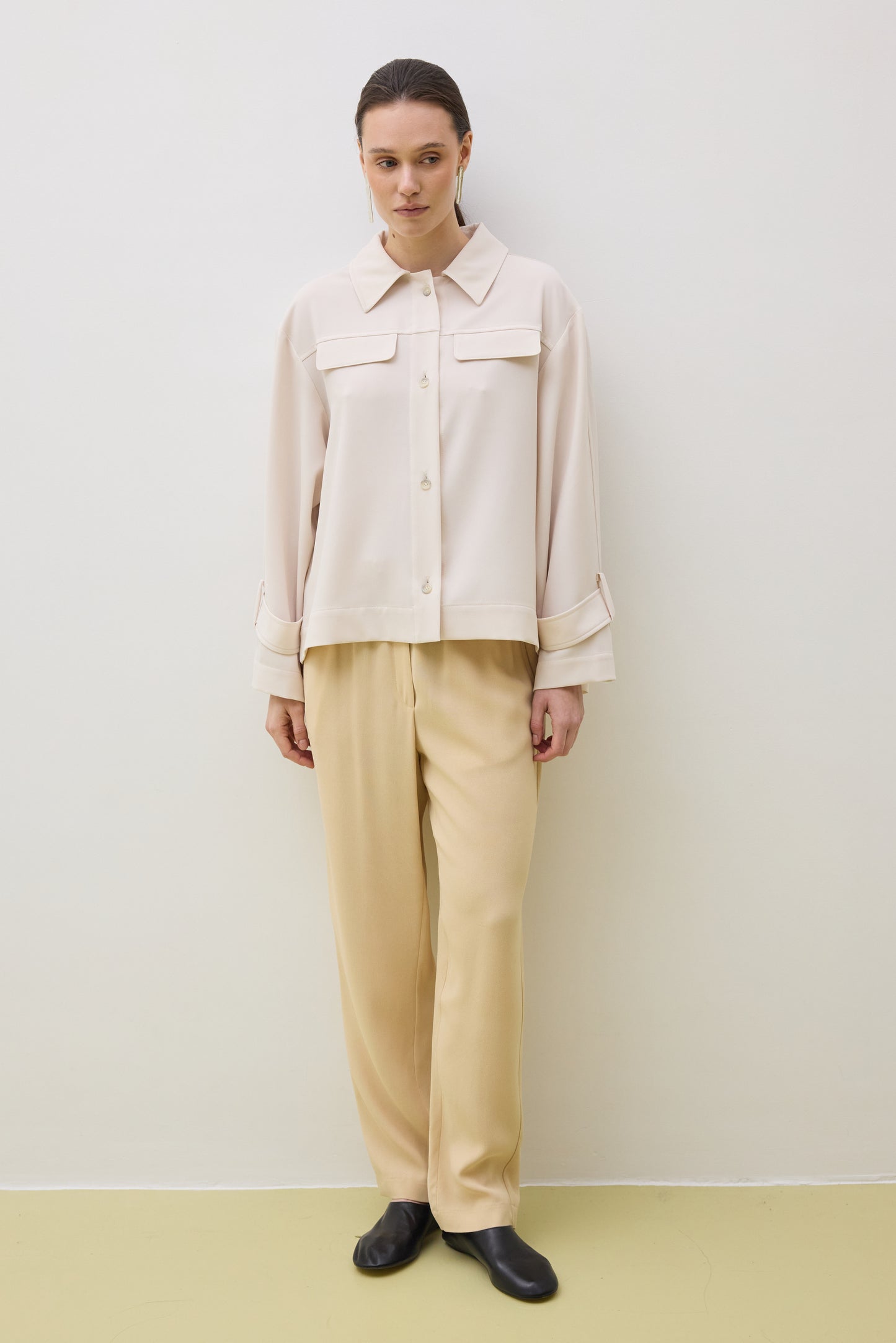 Jacket 2 Relaxed Fit with Pointed Collar | Cream