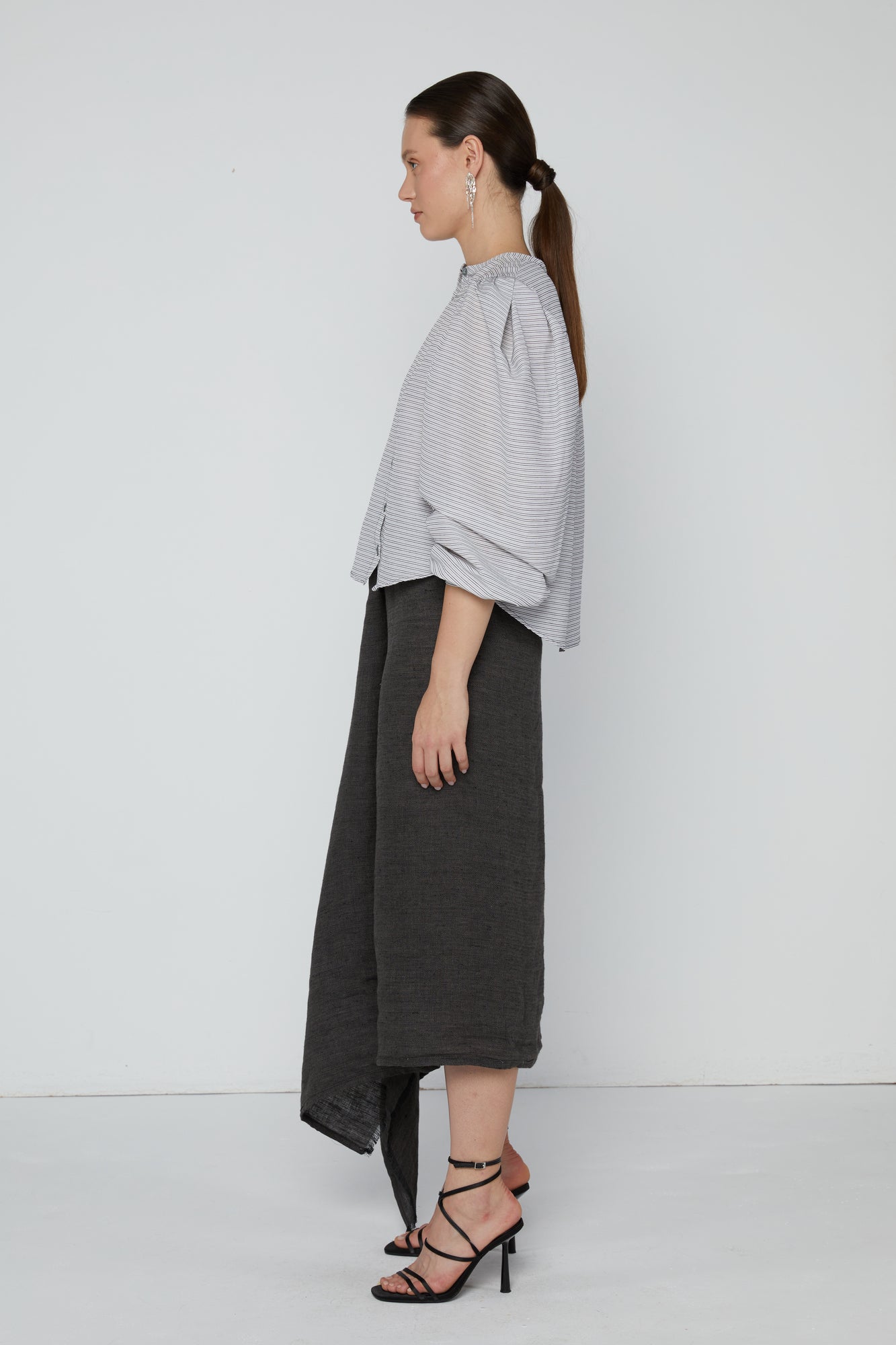 Top 9 Gathered Sleeved Shirt | White