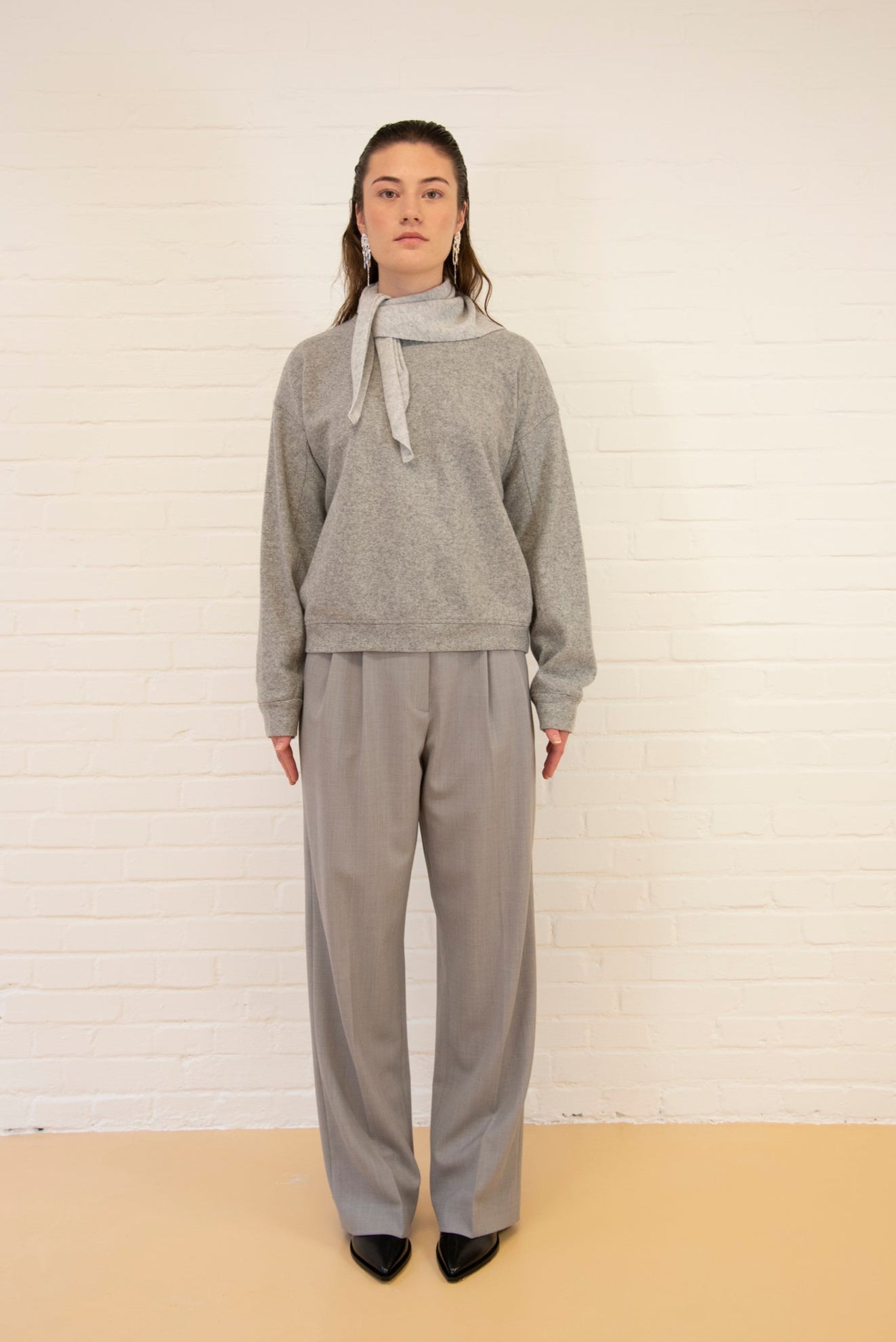 Sweater 3 Crew Neck Sweatshirt | Light Grey